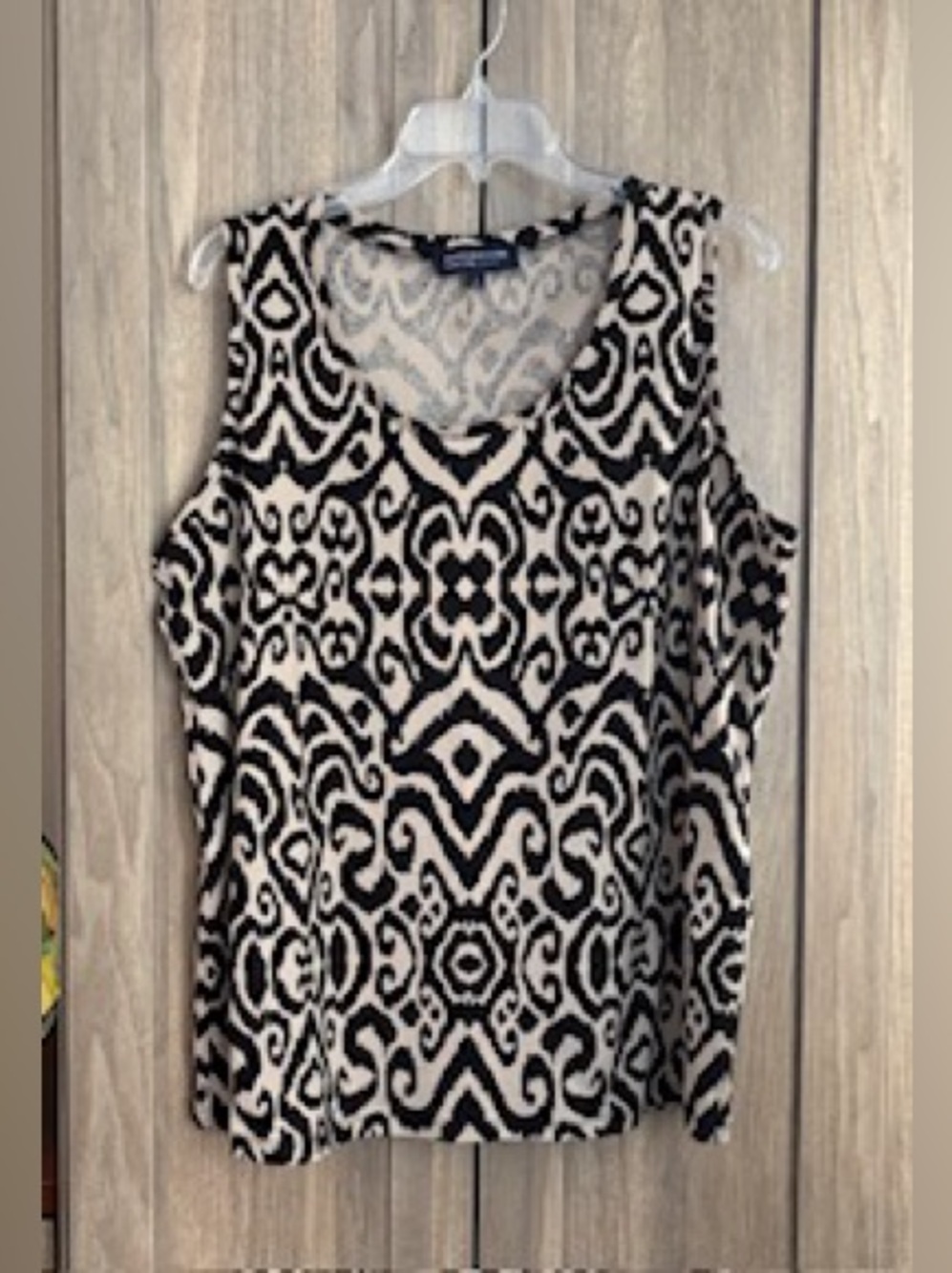 Jones New York Signature Black & Tan Print Top | 1X